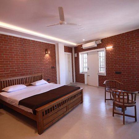 Wanders In Travel Company Hotel Madikeri Exterior foto