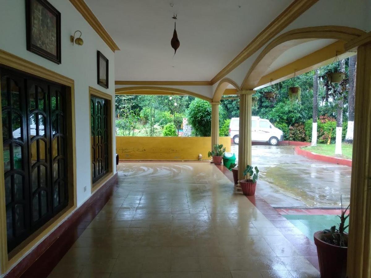 Wanders In Travel Company Hotel Madikeri Exterior foto